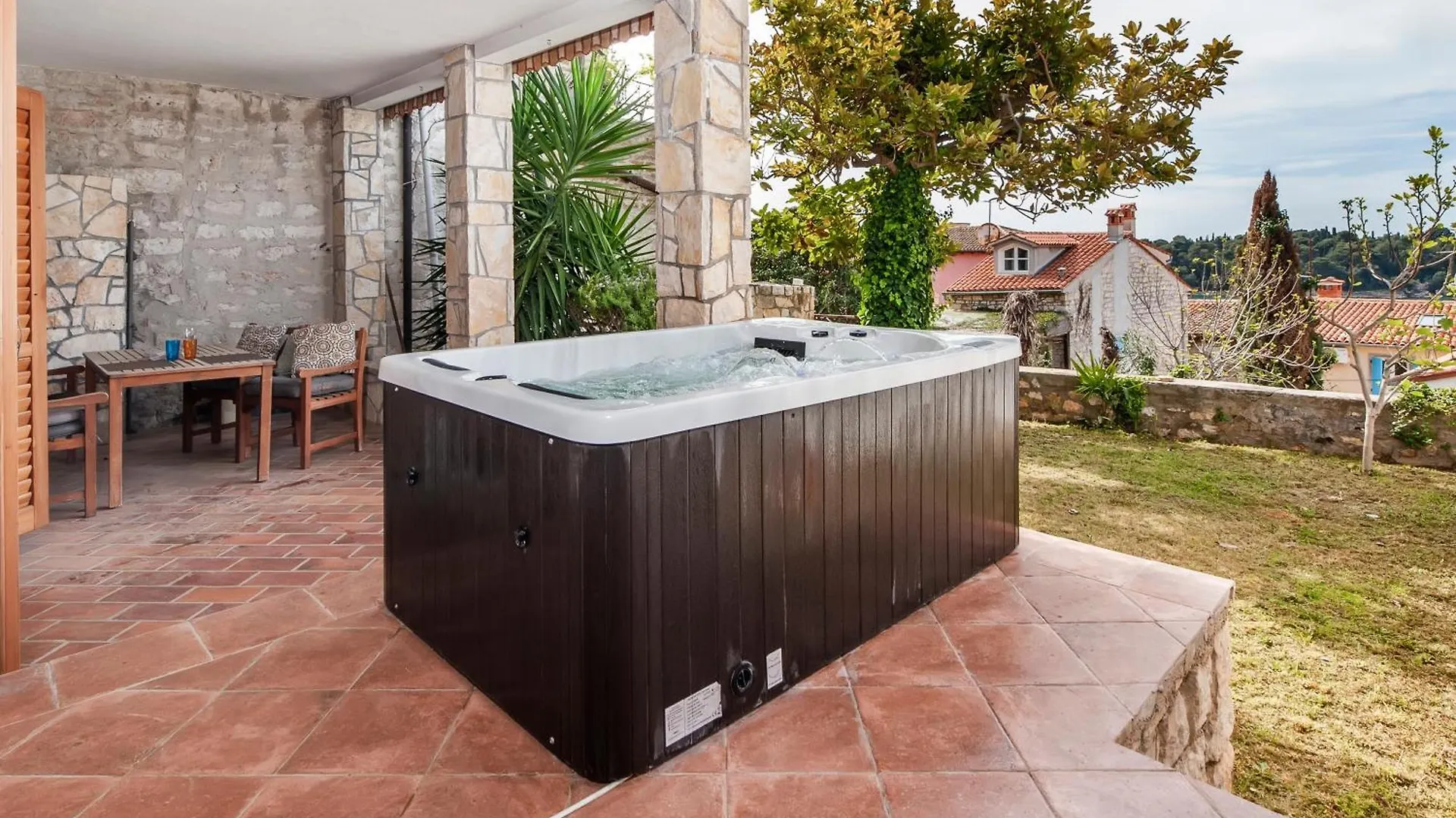 Monte Holiday Home With Jacuzzi Rovinj