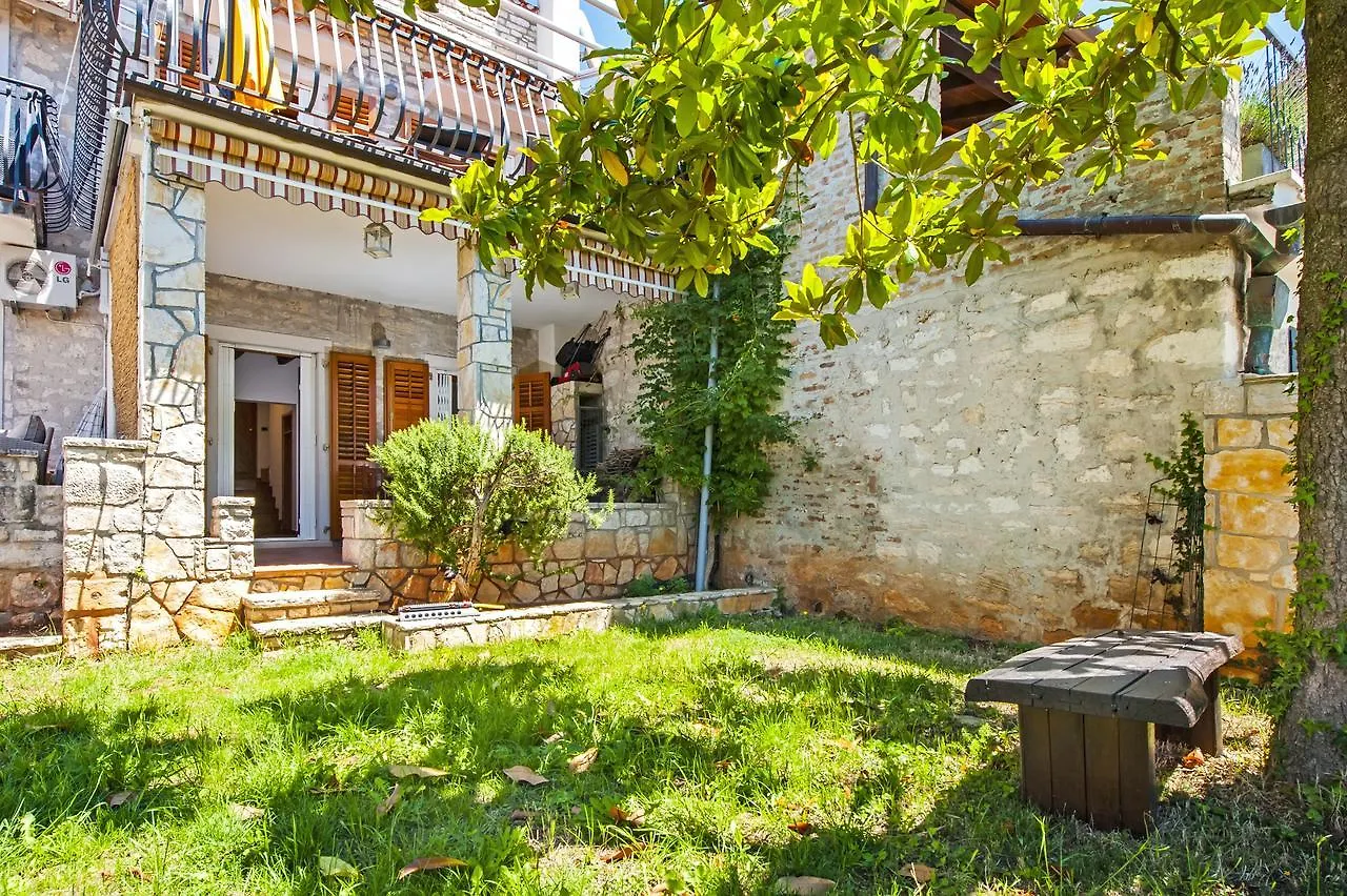 Monte Holiday Home With Jacuzzi Rovinj 0*,  Kroatien