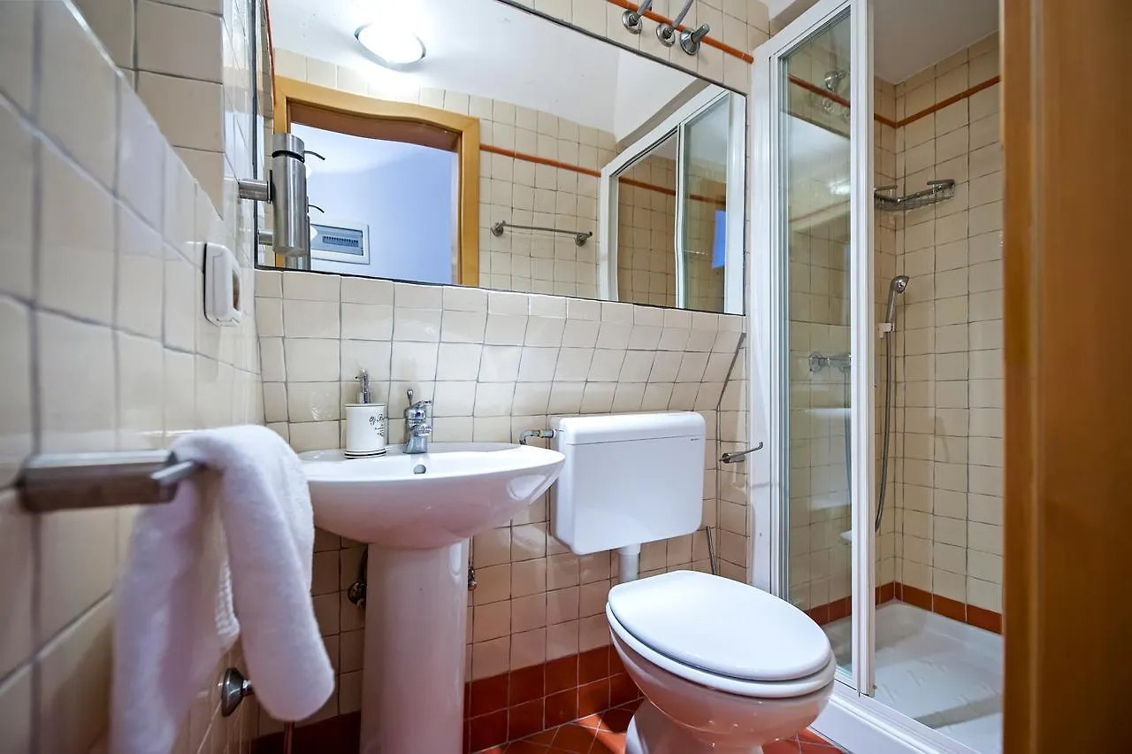 Monte Holiday Home With Jacuzzi Rovinj 0*,  Kroatien