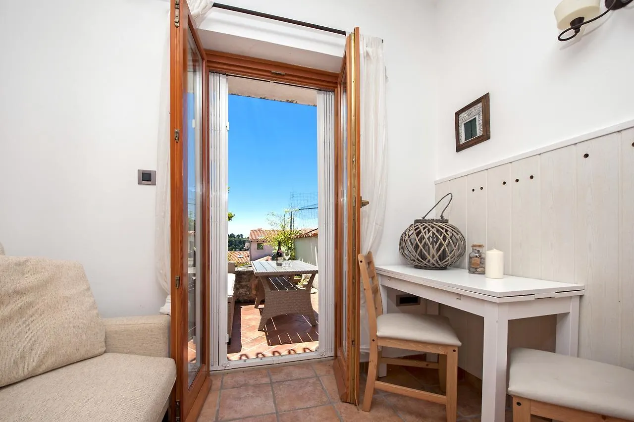 Monte Holiday Home With Jacuzzi Rovinj Croatia
